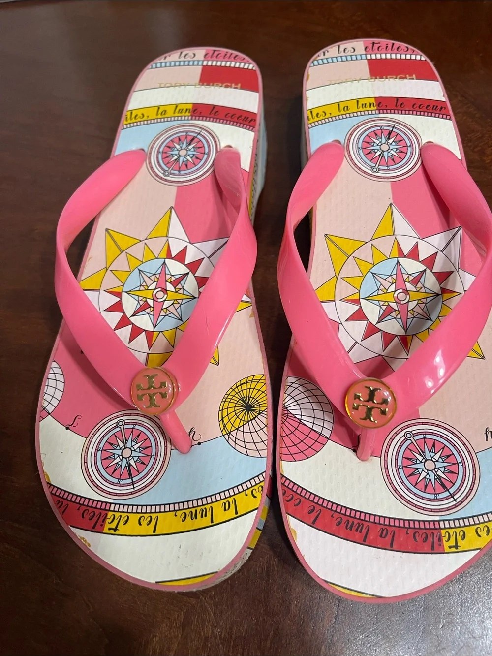 TORY BURCH Printed Carved Wedge Flip-flop In Pink - Picture 3 of 11